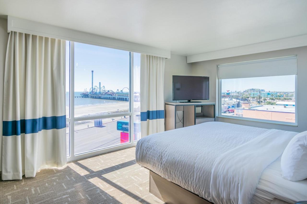 Clarion Pointe Seawall Hotel 3*