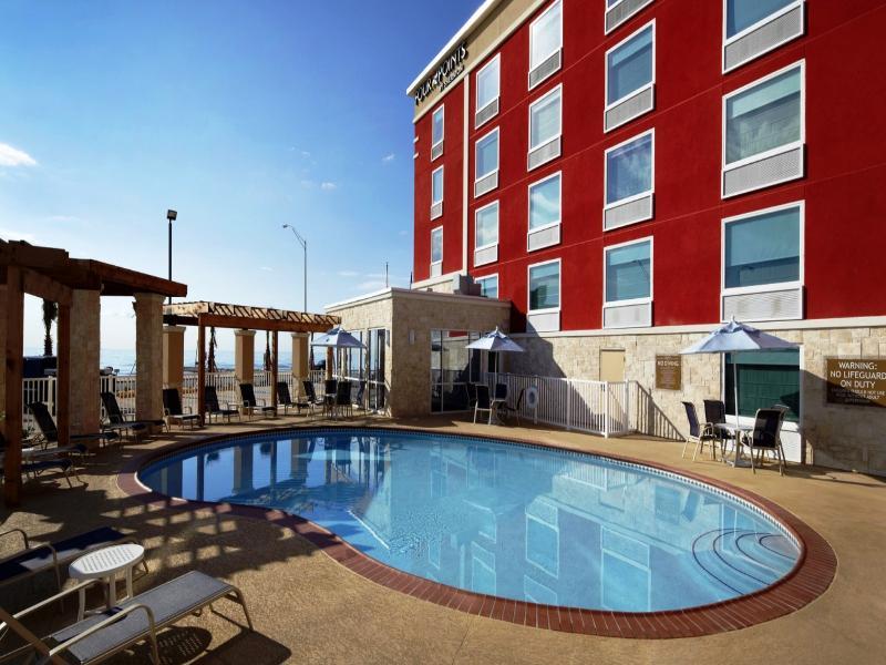 Hotel Clarion Pointe Seawall 3*